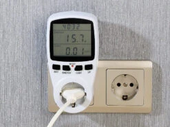 Revolt Stromverbrauchsmessgerät:2er-Set Digitale Energiekostenmesser Mit XXL Jumbo Display -Shop Für Smart-Home-Produkte nc5550 1