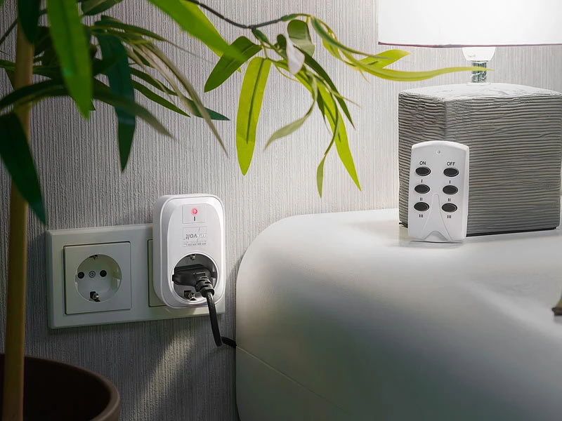 Revolt Funksteckdosen Set:3er-Set Funk-Steckdosen Mit Fernbedienung, 30 M, 3.680 Watt/16 A, Weiß 2 Revolt Funksteckdosen Set:3er-Set Funk-Steckdosen Mit Fernbedienung, 30 M, 3.680 Watt/16 A, Weiß – Bild 2